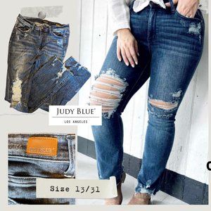 Judy Blue Distressed Slim Bootcut, Size 13